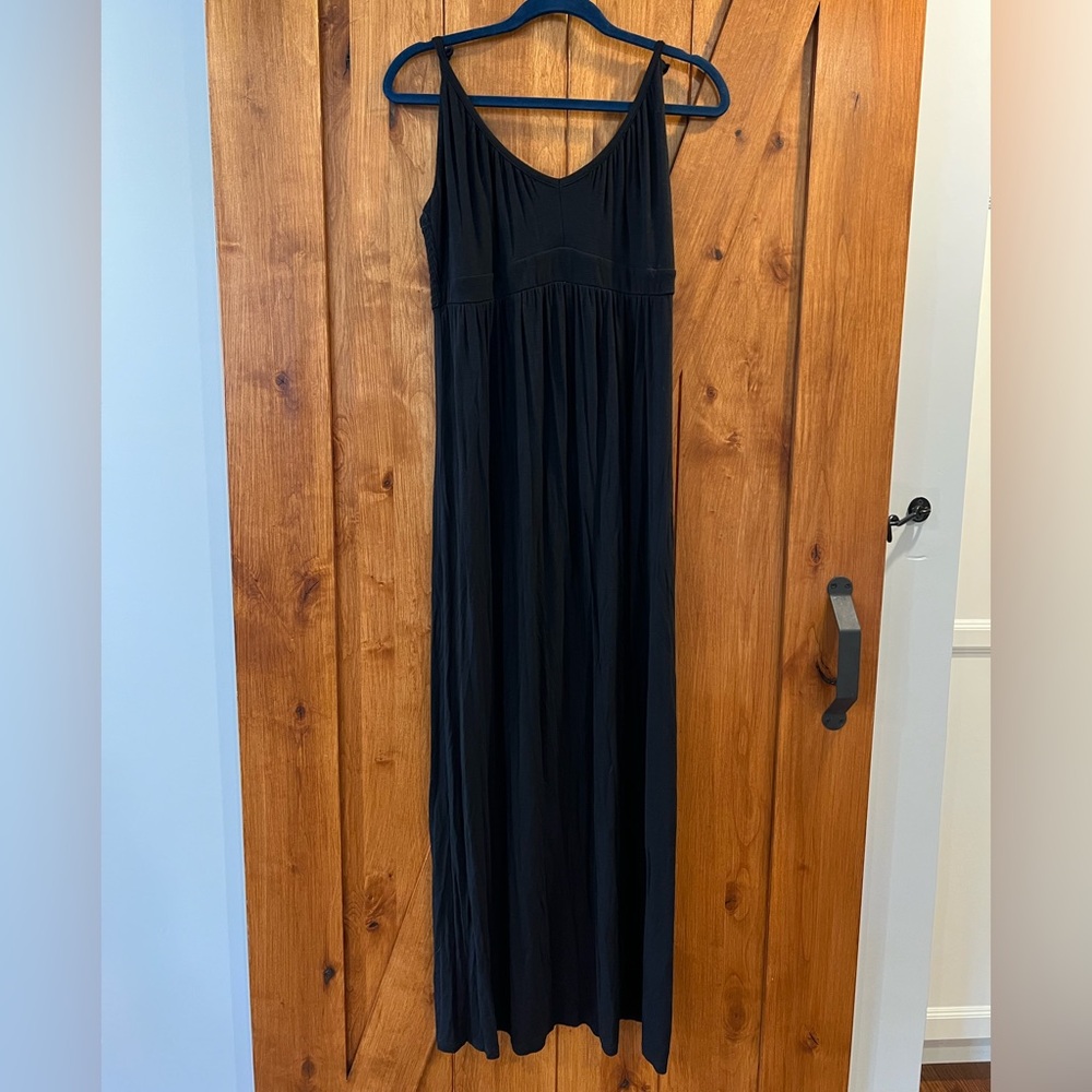 Elegant Black Maxi Dress